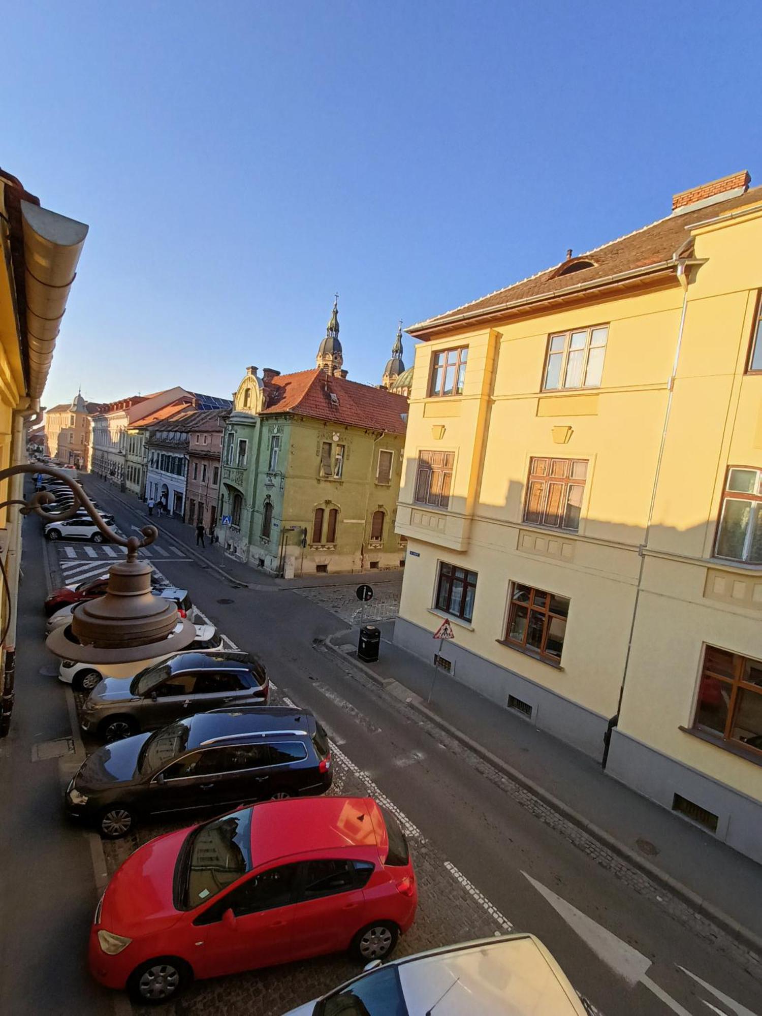 Garden Of Light Apartment Sibiu Exterior photo