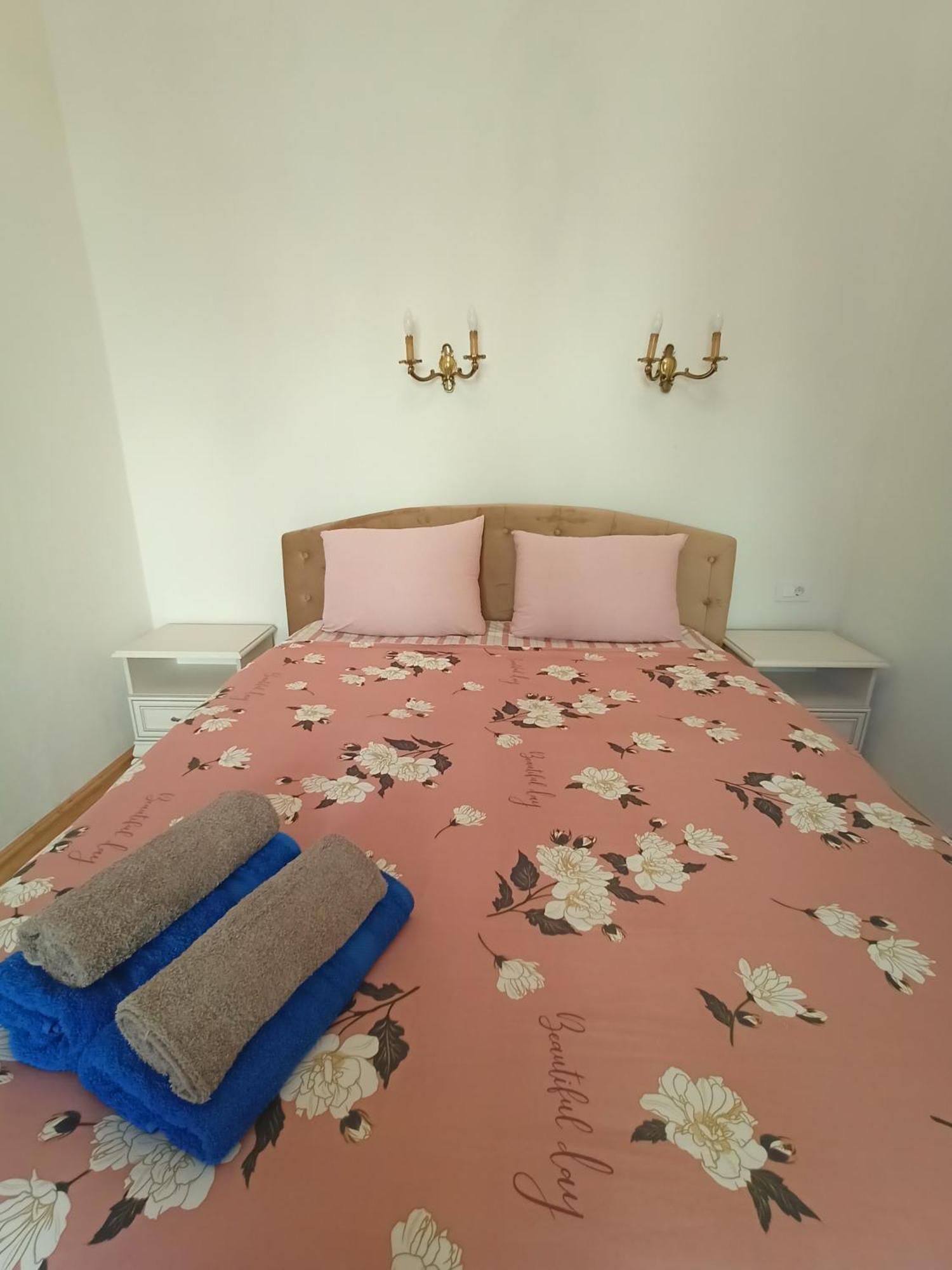 Garden Of Light Apartment Sibiu Exterior photo